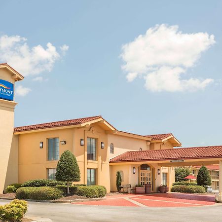Baymont By Wyndham Greenville Woodruff Rd Экстерьер фото