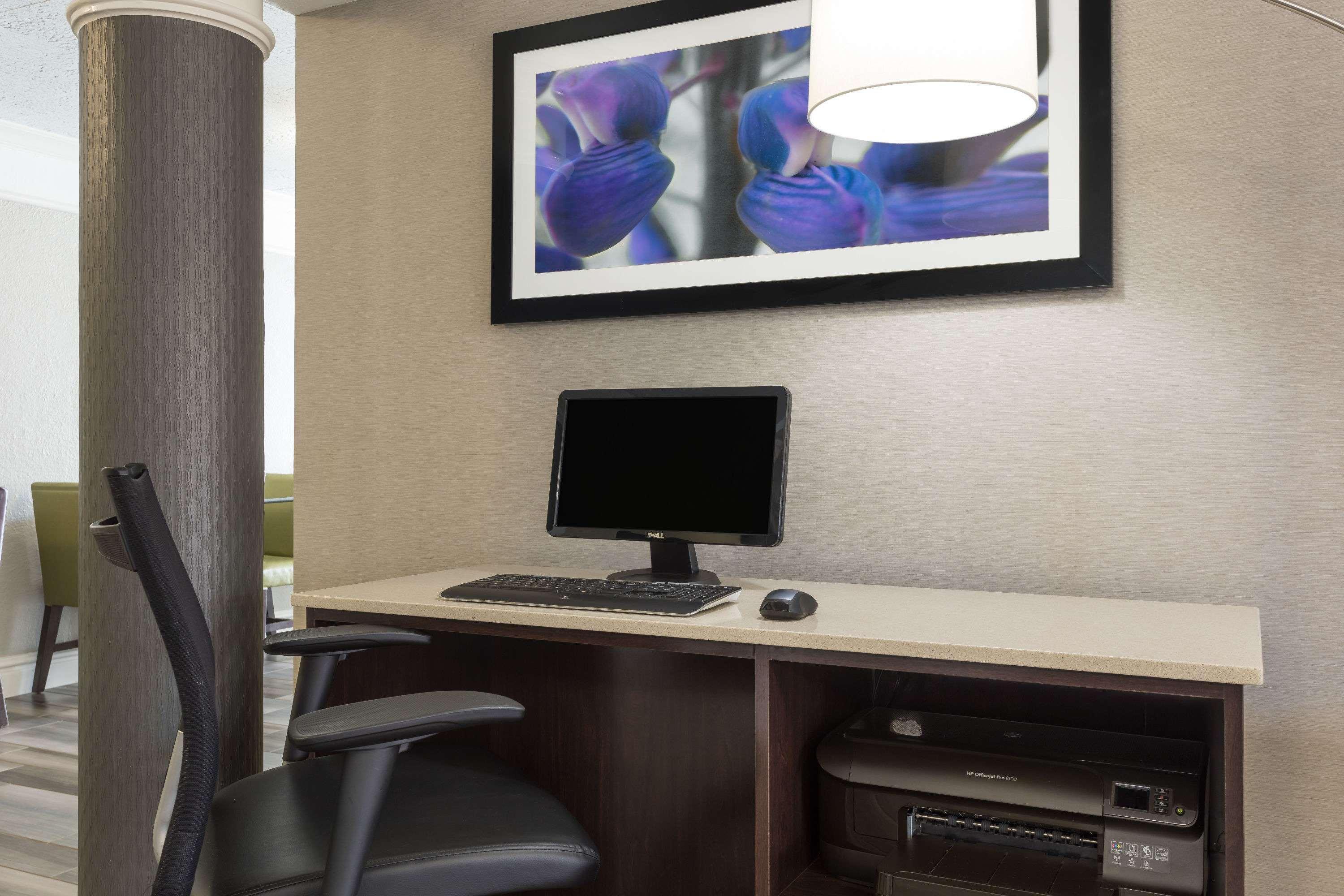 Baymont By Wyndham Greenville Woodruff Rd Экстерьер фото