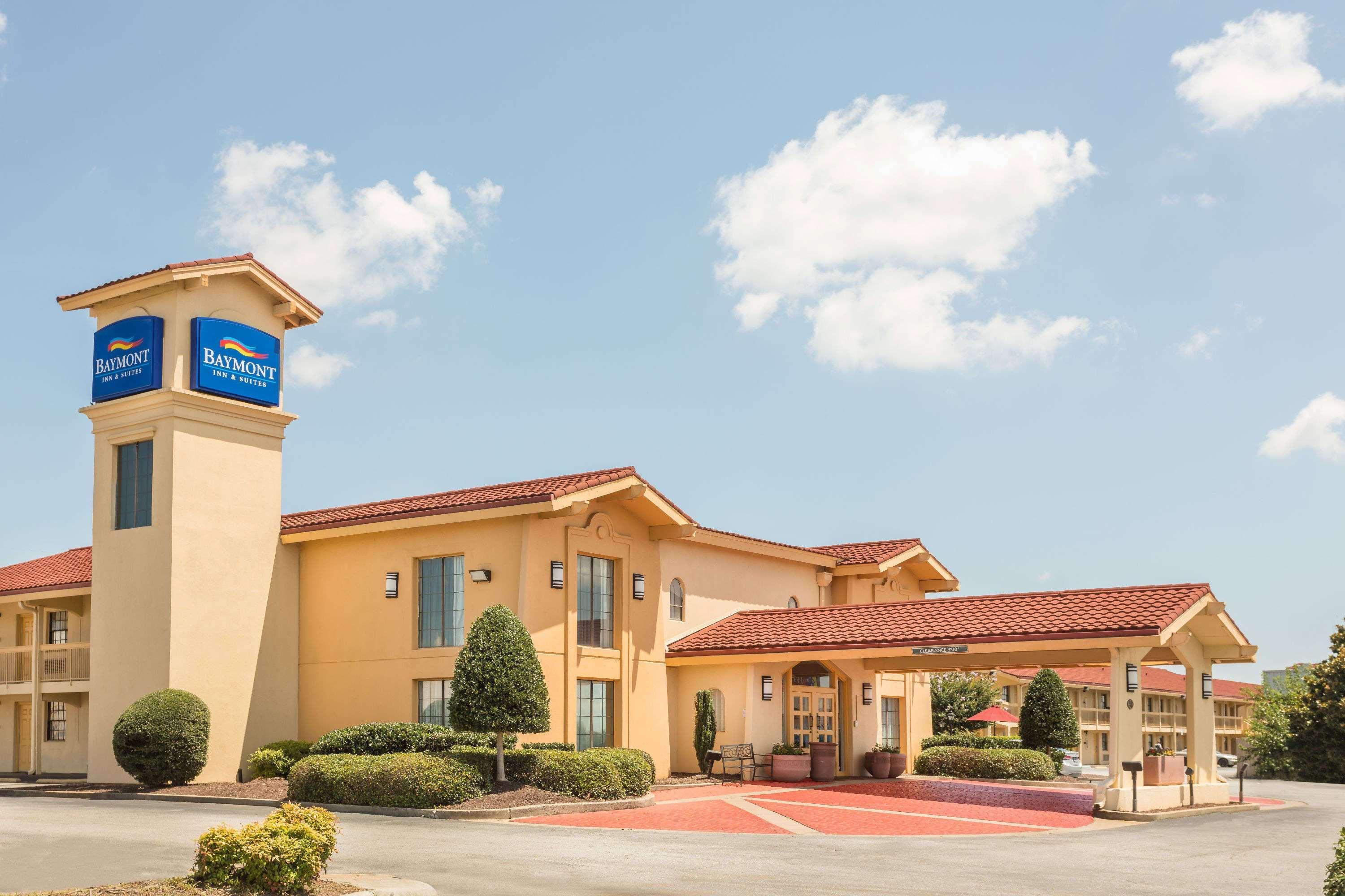 Baymont By Wyndham Greenville Woodruff Rd Экстерьер фото