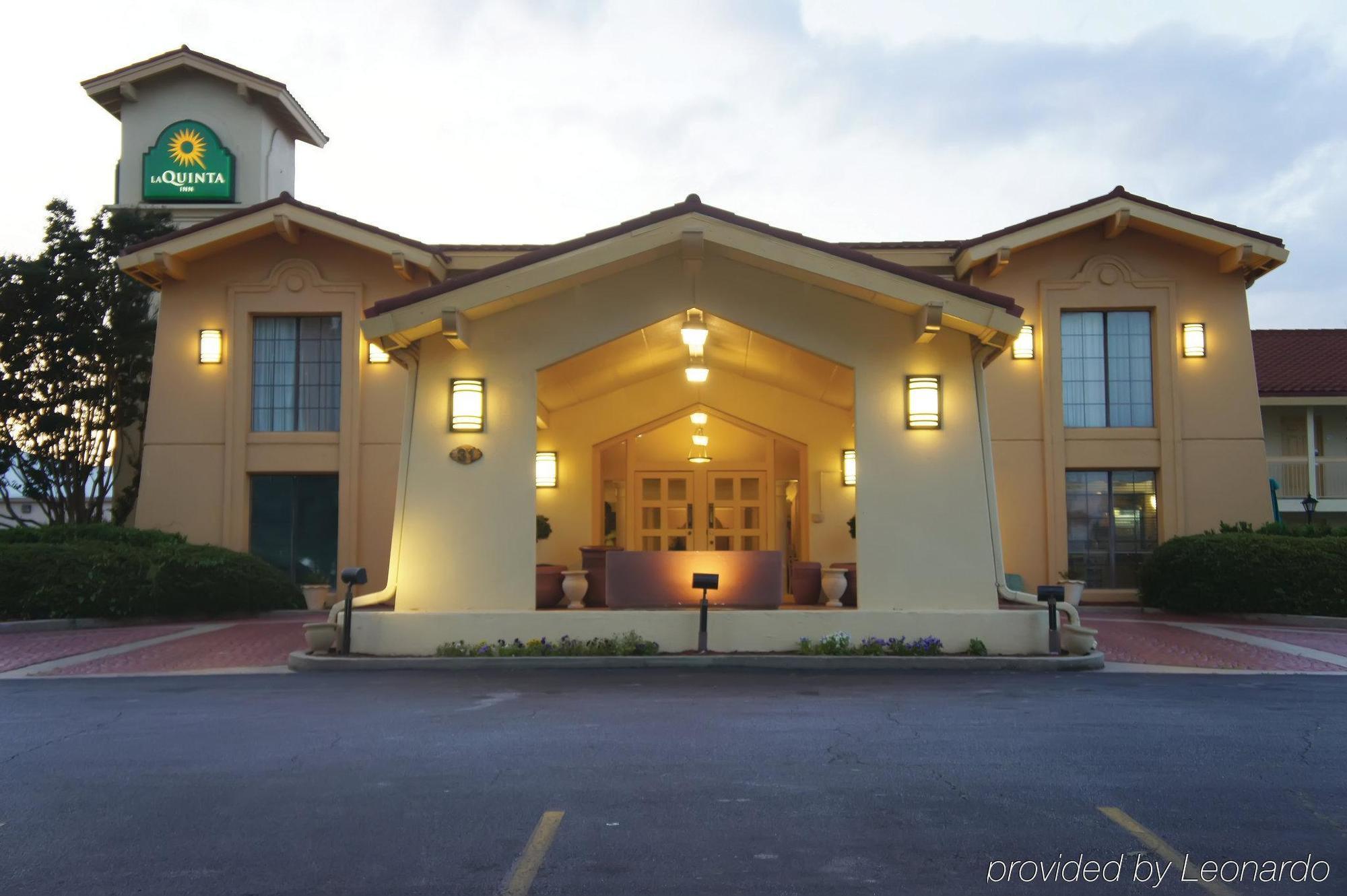 Baymont By Wyndham Greenville Woodruff Rd Экстерьер фото